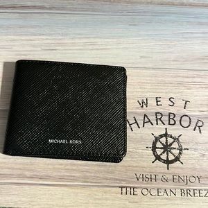 Michael Kors Black Wallet EUC